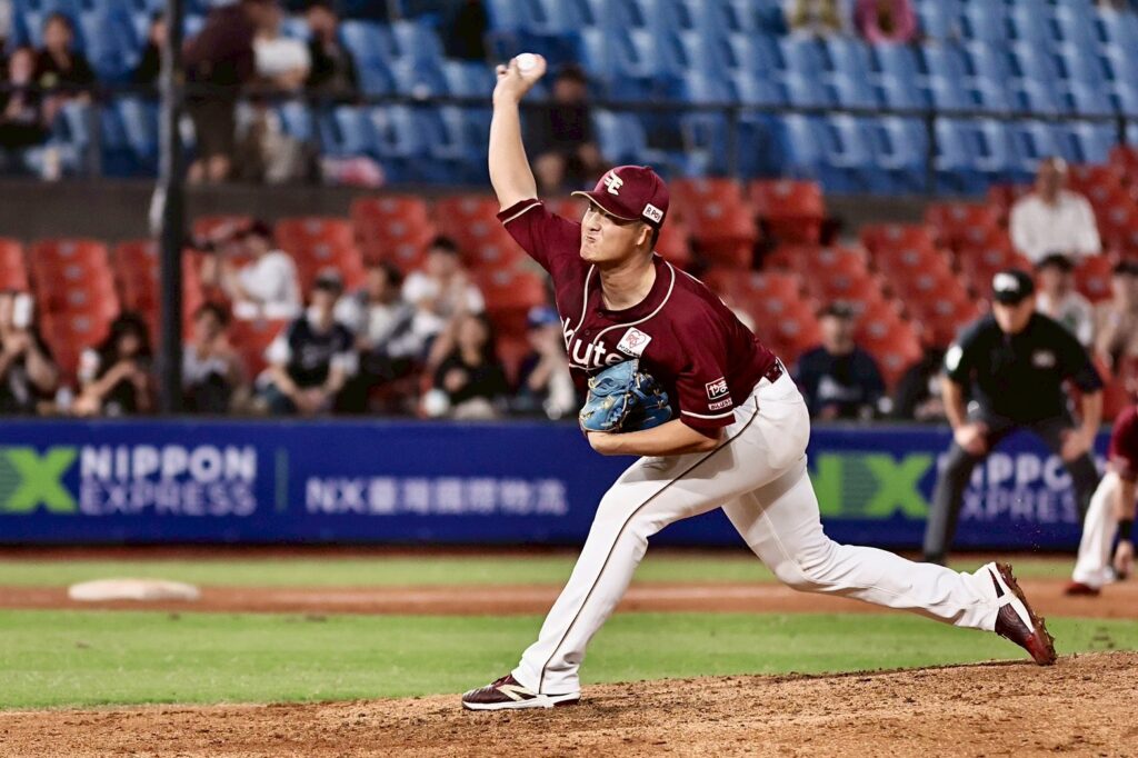 LINE ALBUM 1107樂天國際交流賽 251107 6