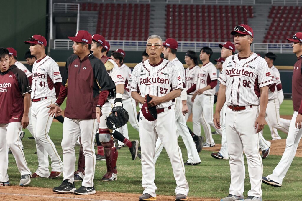 LINE ALBUM 1109樂天國際交流賽 251109 7