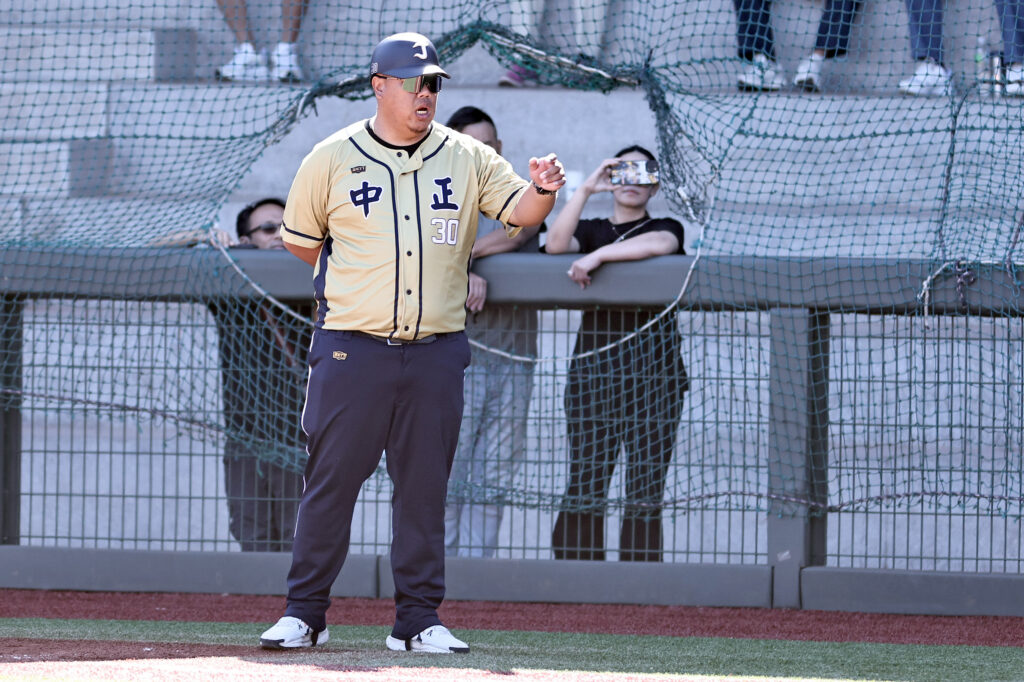 金門中正國小總教練鄭宇神