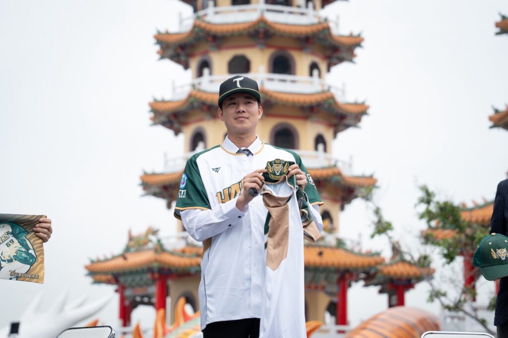 LINE ALBUM 202619 260109 5